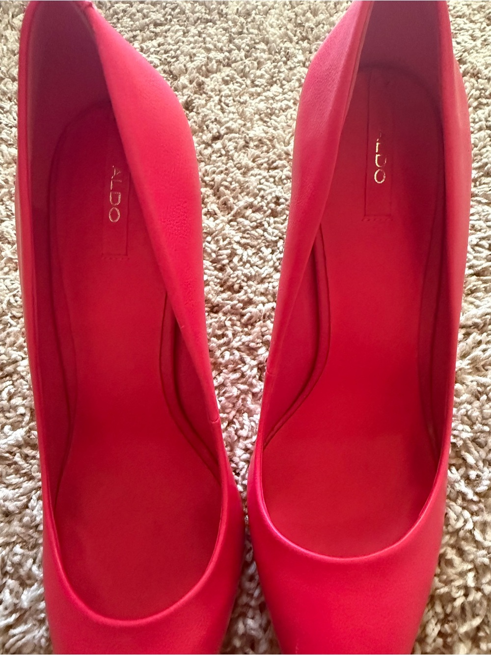 ALDO size 9 hot pink stilettos - Picture 3 of 8